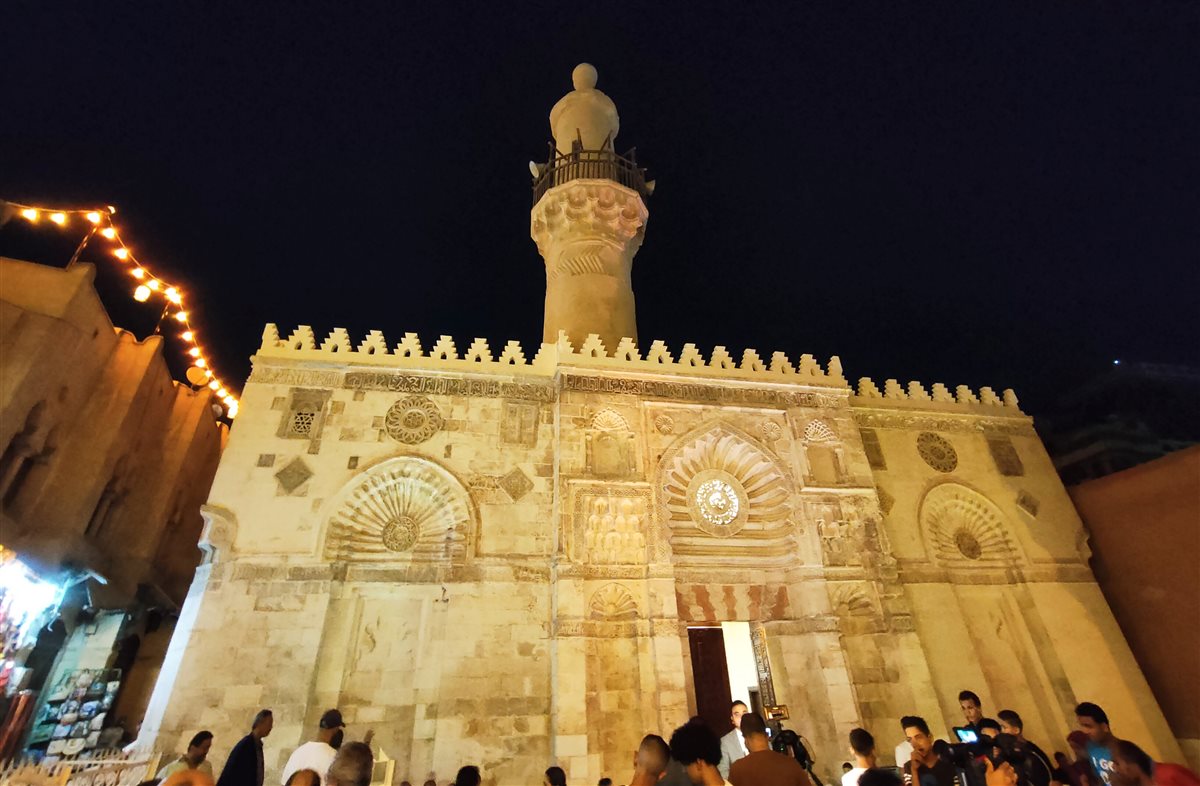 واجهة مسجد الأقمر