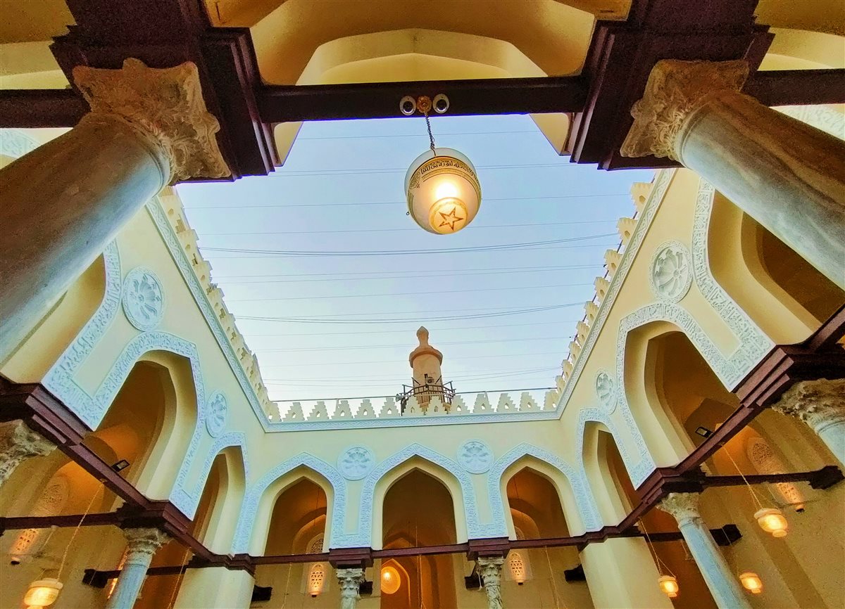 مسجد الأقمر من الداخل