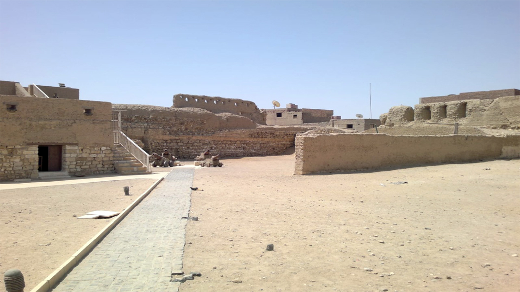 داخل القلعة&nbsp;
