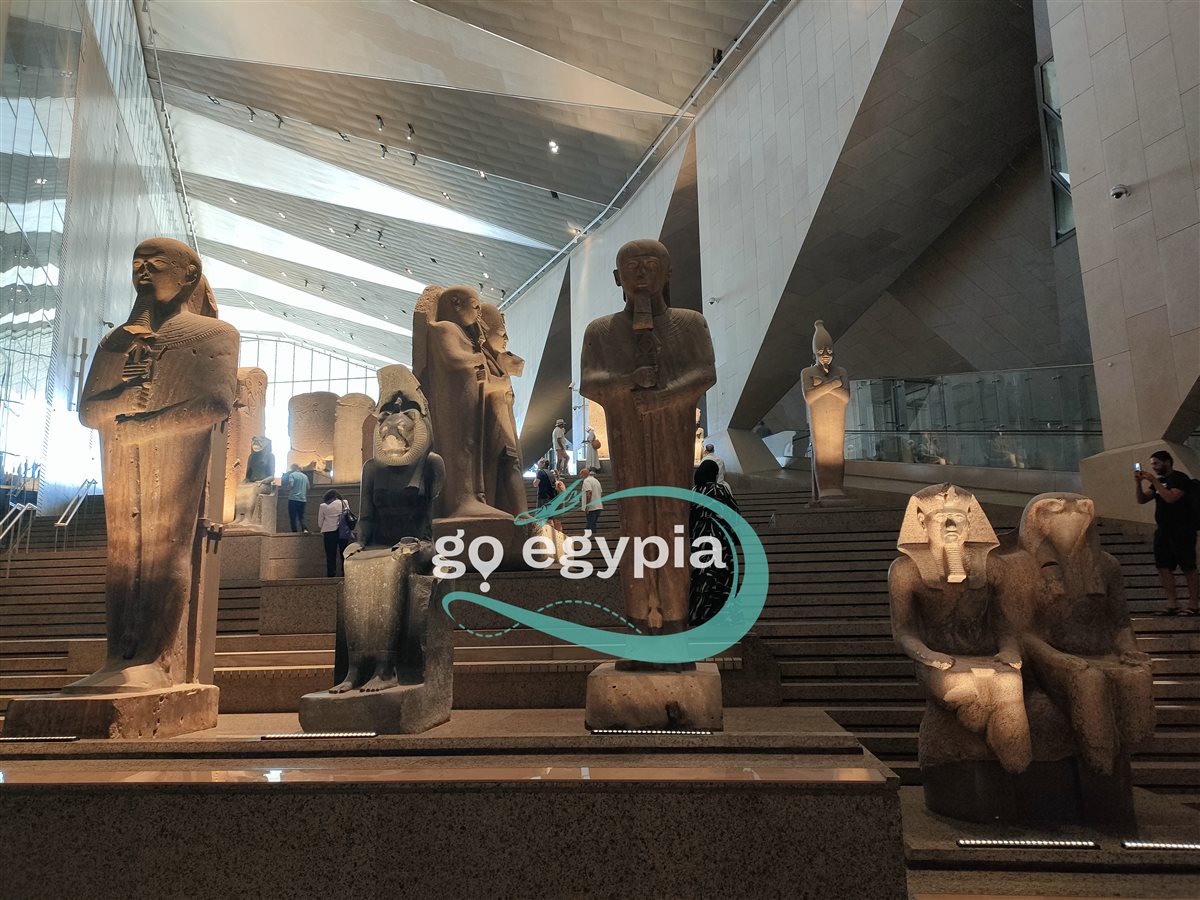 القسم الثالث من الدرج العظيم