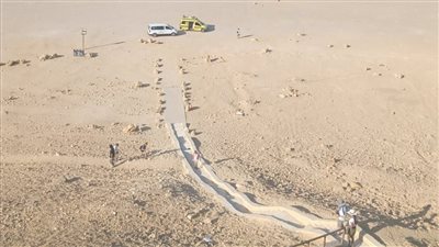 من عمق 80 مترا.. إنفاذ سائحة إسبانية تعرض لكسر داخل هرم سنفرو المائل 