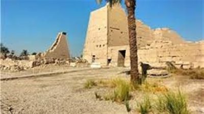 رد عاجل من الآثار عن حقيقة نشوب حريق داخل معبد موت