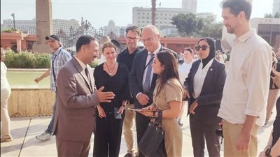 وفد سويدي يزور متحف التحرير قبل افتتاح المتحف المصري الكبير