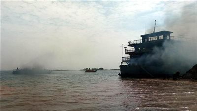 السيطرة على حريق محدود بباخرة سياحية في نيل أسوان | صور