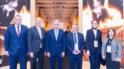 وزير السياحة والآثار يفتتح الجناح المصري ببورصة لندن السياحية الدولية 