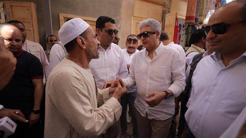 وزير السياحة والآثار