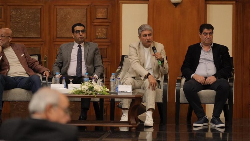 لقاء وزير السياحة