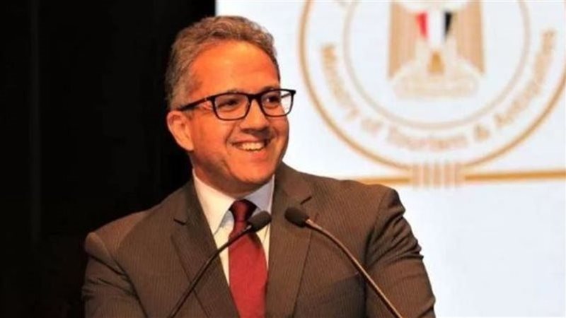 الدكتور خالد العناني