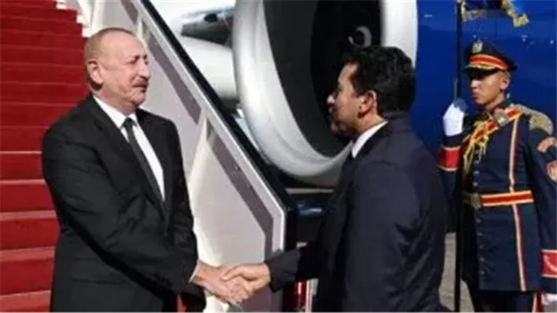 وصول رئيس أذربيجان