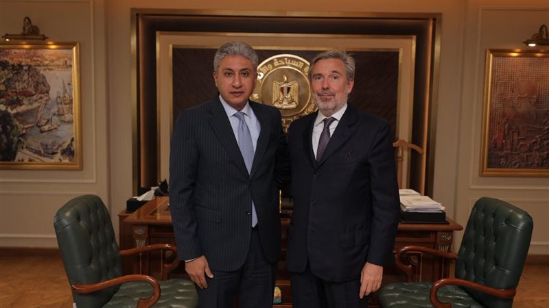 لقاء وزير السياحة