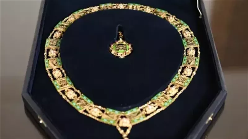 قلادة النيل