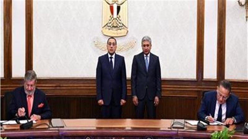 توقيع عقود الشراكة