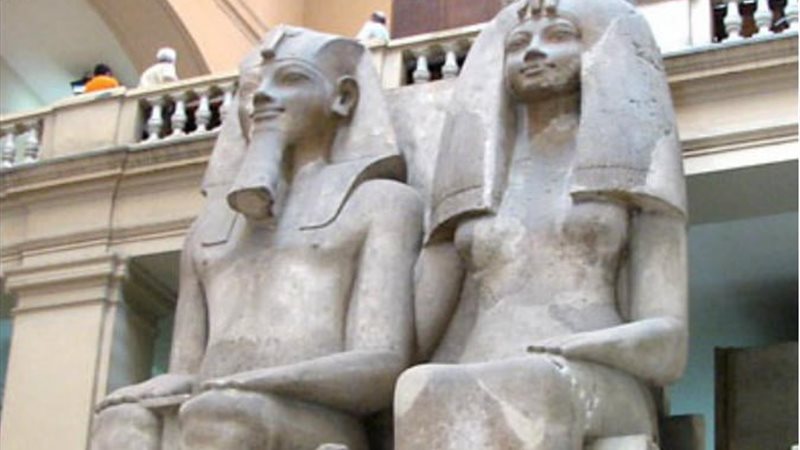 التمثال المزدوج لأمنحتب