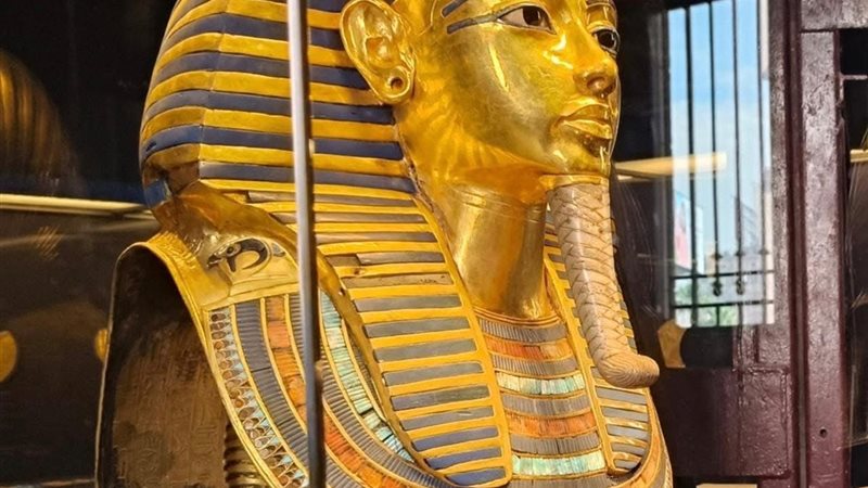 قناع الملك توت عنخ