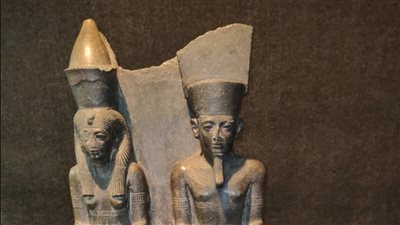 متحف الأقصر يختار تمثال آمون وموت كقطعة شهر نوفمبر احتفالًا بعيد الحب