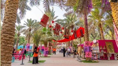 حضور جماهيري كبير في أولى ليالي 