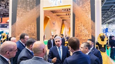  وزير السياحة يلتقي بعدد من العارضين المصريين والأجانب المشاركين في بورصة لندن