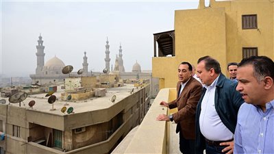 مدبولي يوجه بسرعة طرح وحدات الغرف الفندقية بمنطقة 