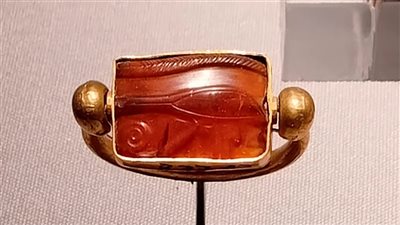 كنز ذهبي من تانيس.. حلي بسوسنس الأول تتألق داخل المتحف المصري