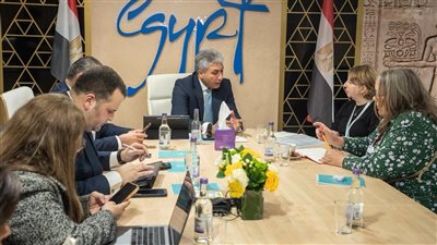 وزير السياحة والآثار يعقد لقاءات مع ممثلي اتحاد وكلاء وشركات السفر البريطاني