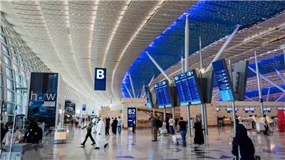 مطار الملك عبدالعزيز يسجل وصول عدد المسافرين إلى 50 مليون مسافر خلال 2025
