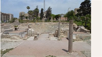 كوم الدكة..تضم المسرح الروماني الوحيد من نوعه في مصر