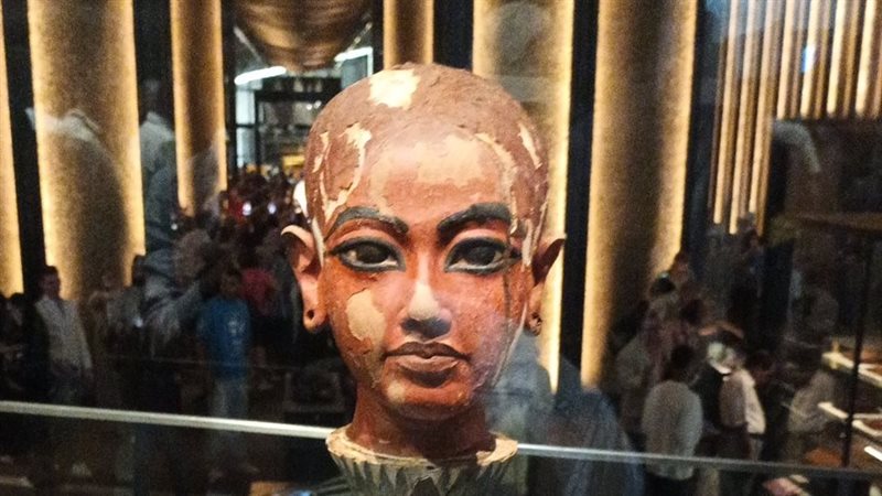 الملك توت عنخ آمون