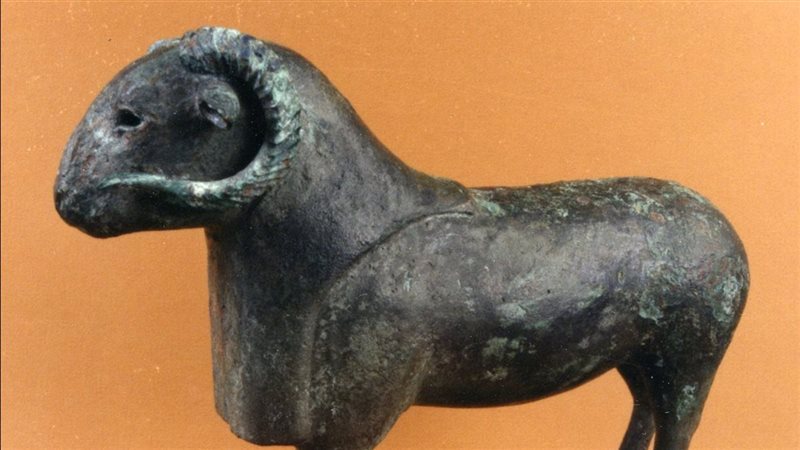 القطعة الأثرية 