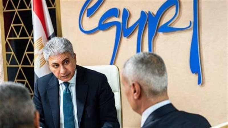 لقاء وزير السياحة