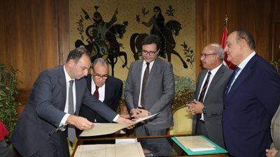 الثقافة تسلم الخارجية ١٣ خريطة و٢٢ وثيقة و٤٣ اتفاقية تاريخية بعد ترميمها (صور)