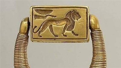 خاتم الملك حور محب.. شاهد ذهبي على قوة الملك وهيبة الدولة المصرية القديمة