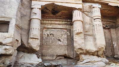 لوحات النيل.. تخلد ذكرى تقديم القرابين المقدمة الي معبود الفيضان السنوي