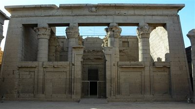 كلابشة..المعبد الذي كرس المعبود النوبي ماندوليس