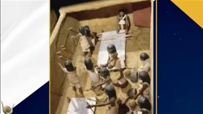 من الكتان إلى الخيوط الذهبية.. حكاية الملابس في مصر القديمة