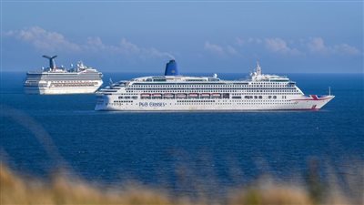 ضربة قانونية لخطط هاواي البيئية بعد منع ضريبة المناخ سياحيا بحريا