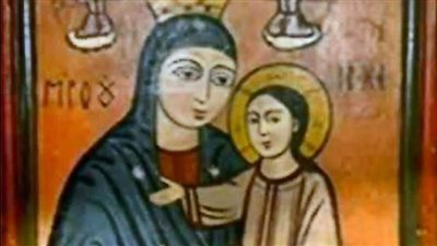 متحف ملوي يعرض أيقونة قبطية للسيدة العذراء حاملة السيد المسيح