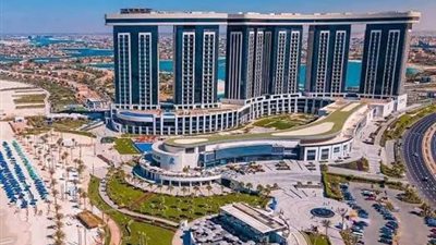 وزير السياحة: 450% زيادة في حركة الطيران العارض لمدينة العلمين الجديدة 