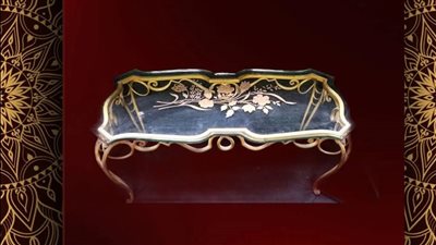 تحفة ملكية تحكي أناقة القصر.. متحف ركن فاروق يعرض منضدة فريدة مذهبة