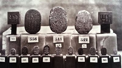 من أرشيف المتحف المصري.. عرض مجموعة جعارين نادرة تعود إلى أوائل القرن العشرين