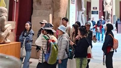 توافد كبير من السائحين على زيارة المتحف المصري بالتحرير