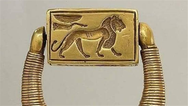 القطعة الأثرية 