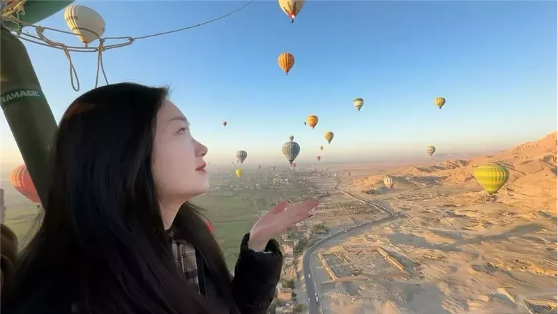 رحلات البالون الطائر