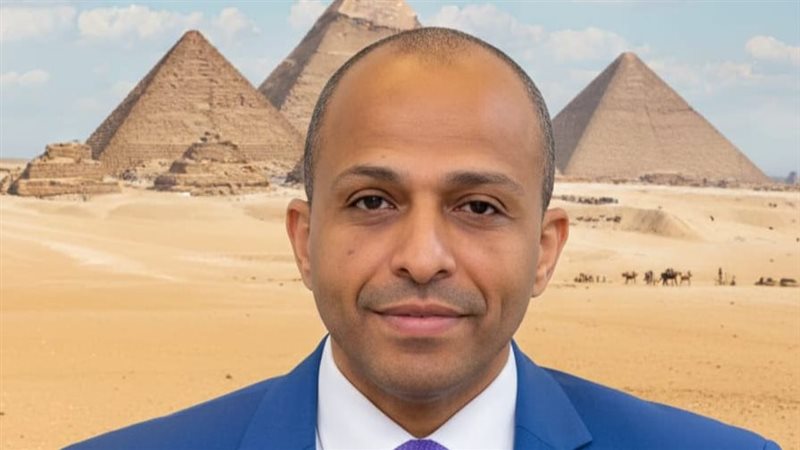 فاروق حسني أمين نقابة السياحيين