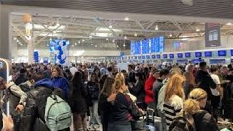 مطار إليفثيريوس فينيزيلوس