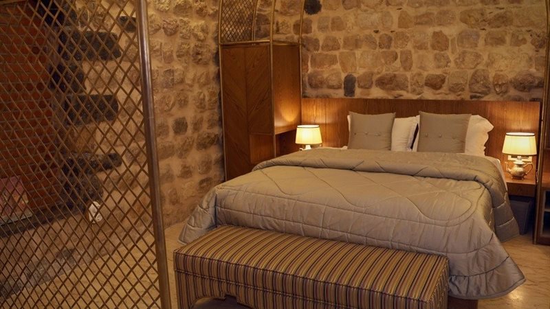  فندق خان سليمان