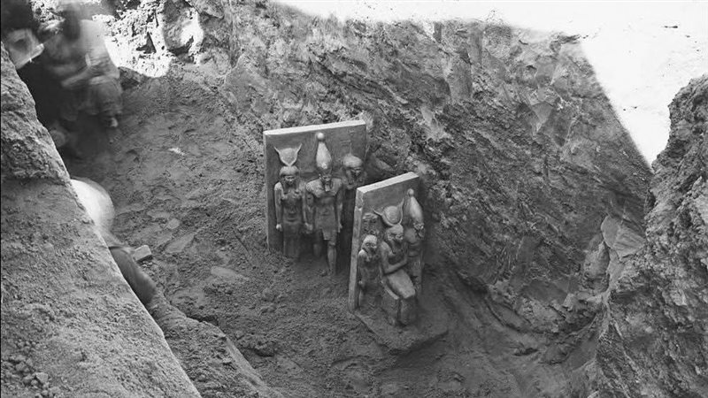 القطعة الأثرية 