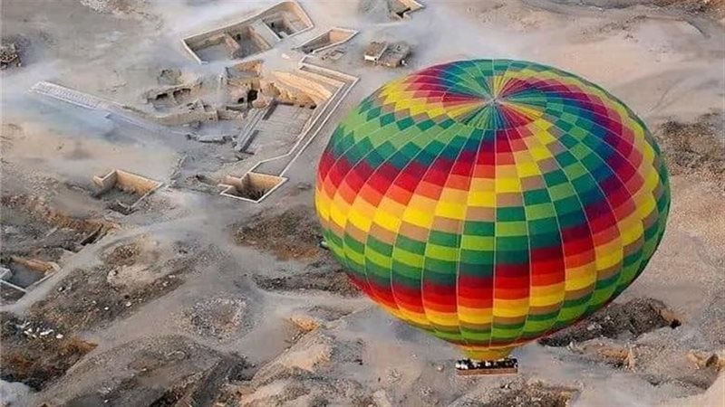 البالون الطائر