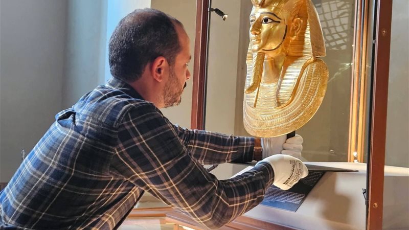 القناع الذهبي للملك