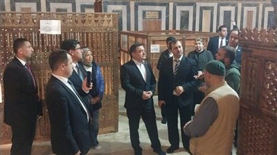 نائب وزير خارجية طاجيكستان في جولة أثرية بمنطقة الإمام الشافعي