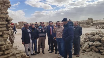 رئيس قطاع الآثار يتابع تطوير محطات مسار رحلة العائلة المقدسة في شمال سيناء